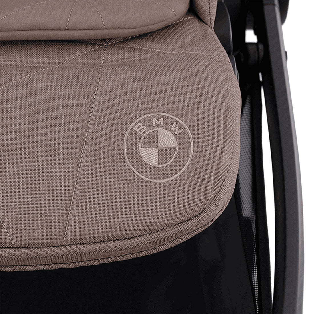 Coche de bebé compacto Nuna Swiv™ BMW Umber