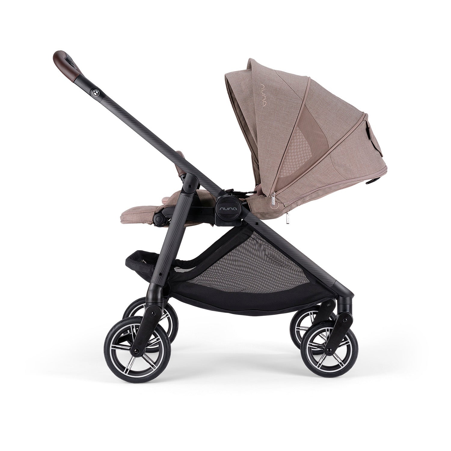 Coche de bebé compacto Nuna Swiv™ BMW Umber