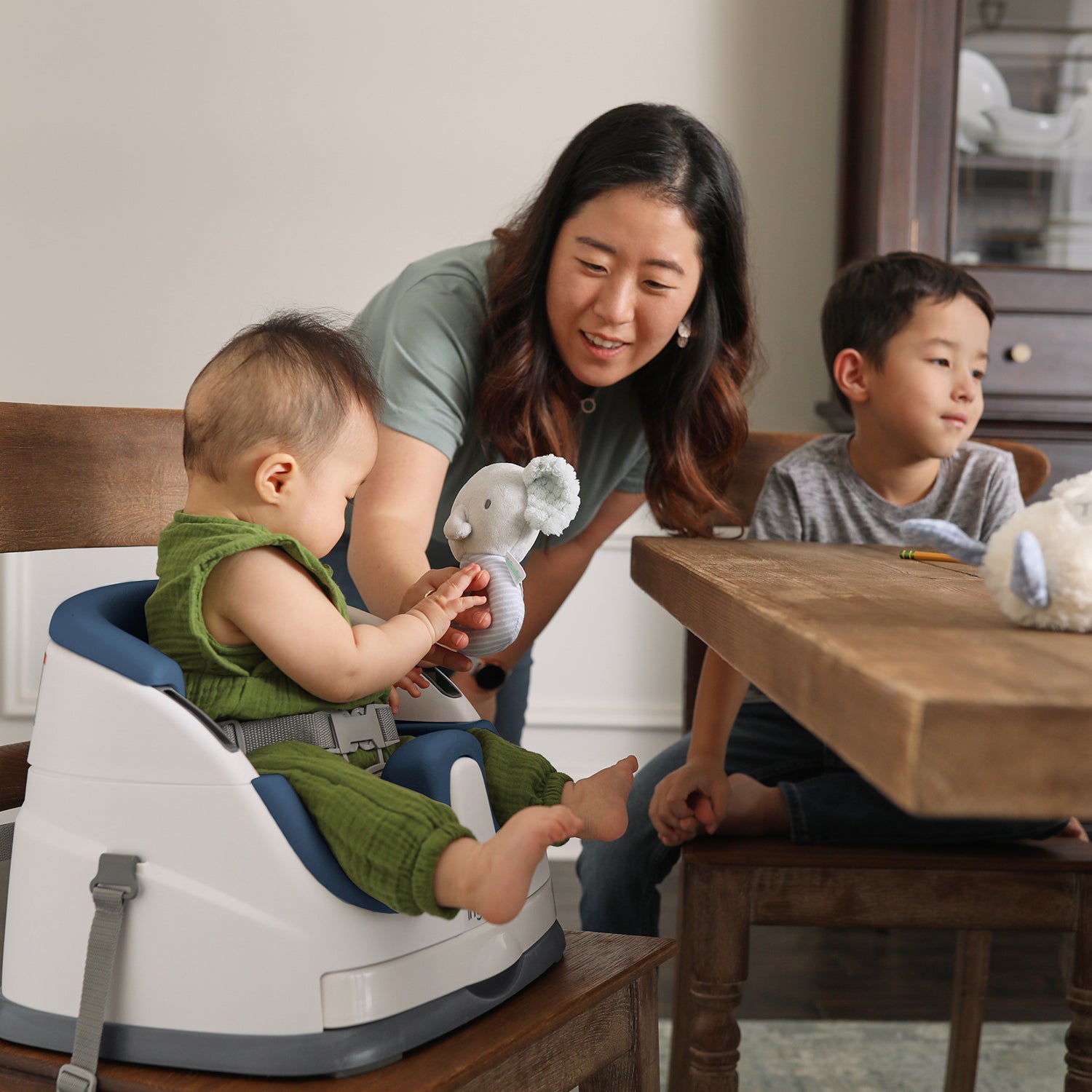 Silla comedor Booster Multiusos Bebe Ingenuity Azul 16727