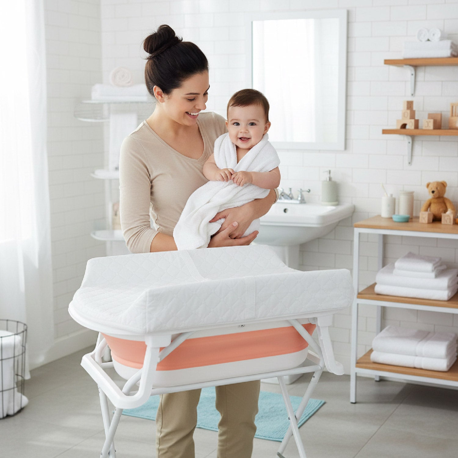 Bañera Bebé Stand Changer y Soporte Metálico Rosa Priori