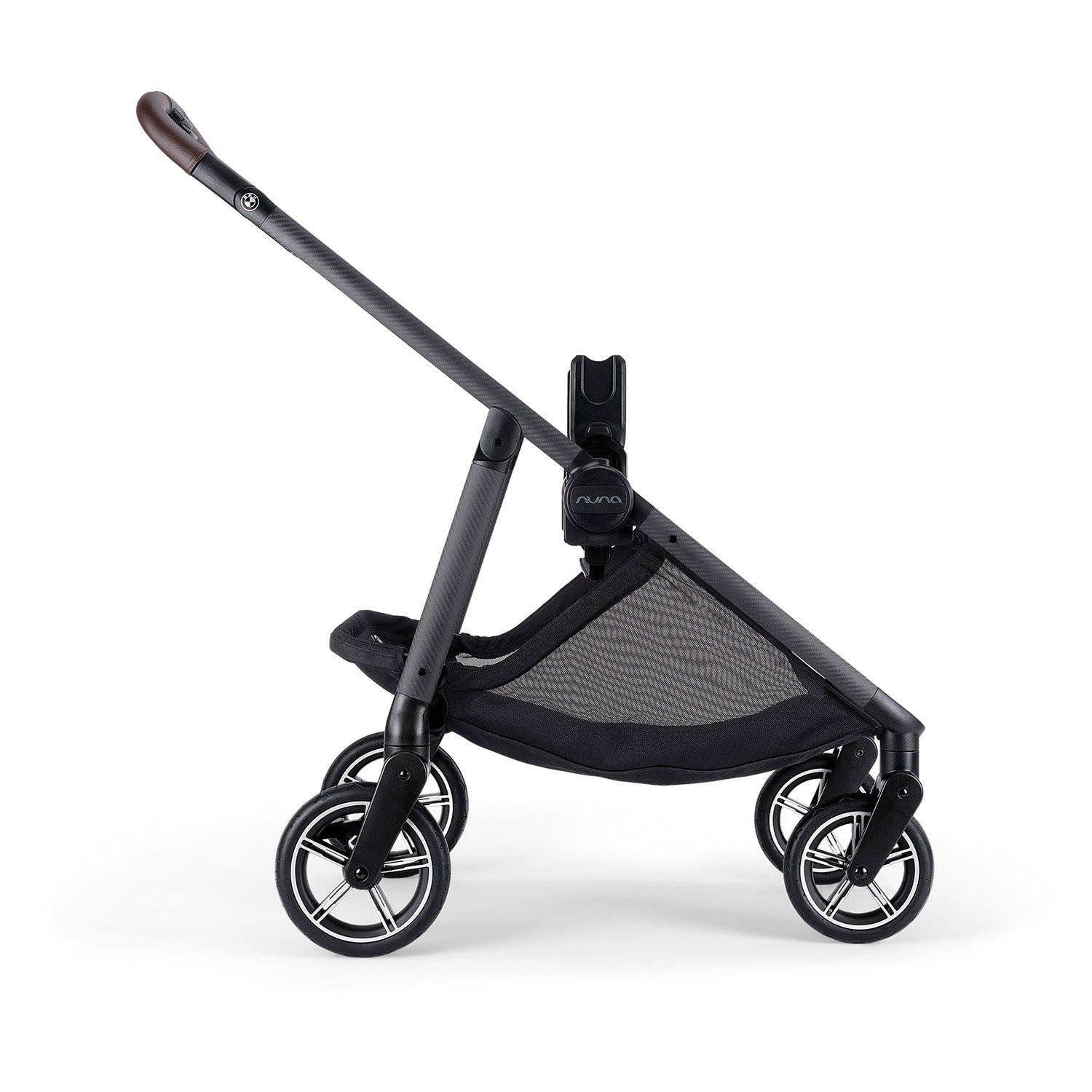 Coche de bebé compacto Nuna Swiv™ BMW Umber