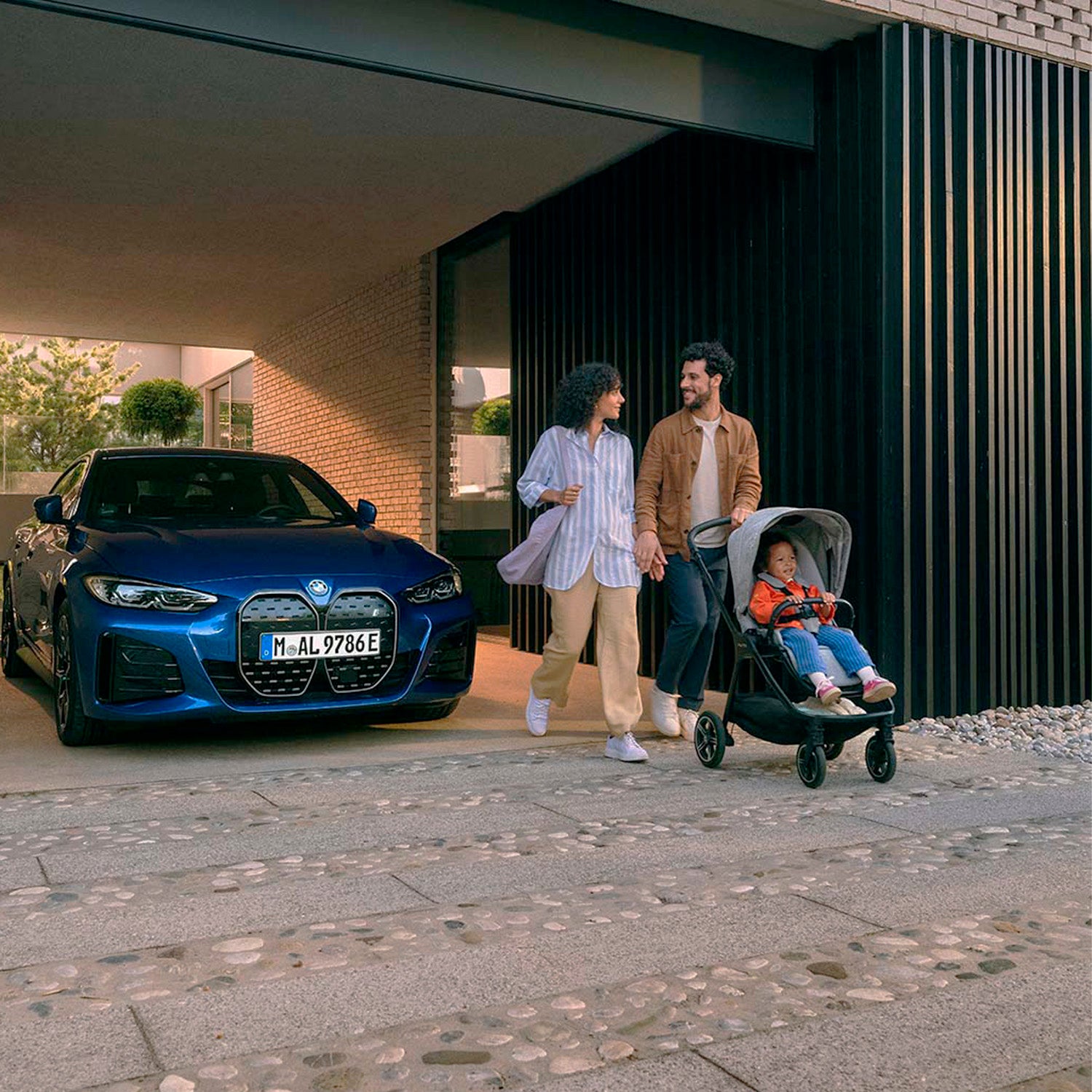 Coche  Bebe Nuna Triv Next  BMW Graphene