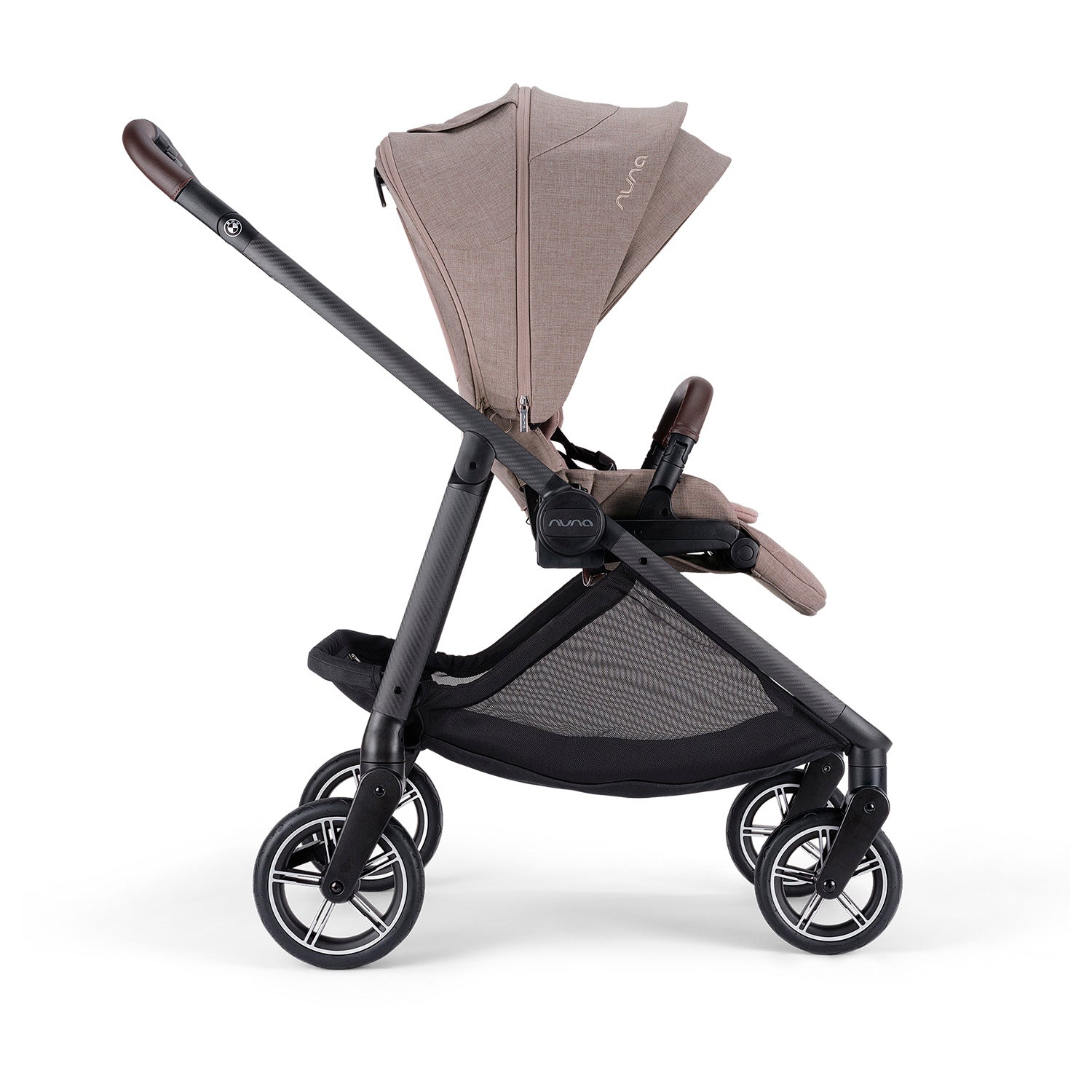 Coche de bebé compacto Nuna Swiv™ BMW Umber