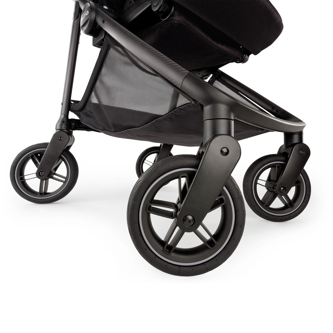 Coche de bebé compacto Nuna Swiv Caviar