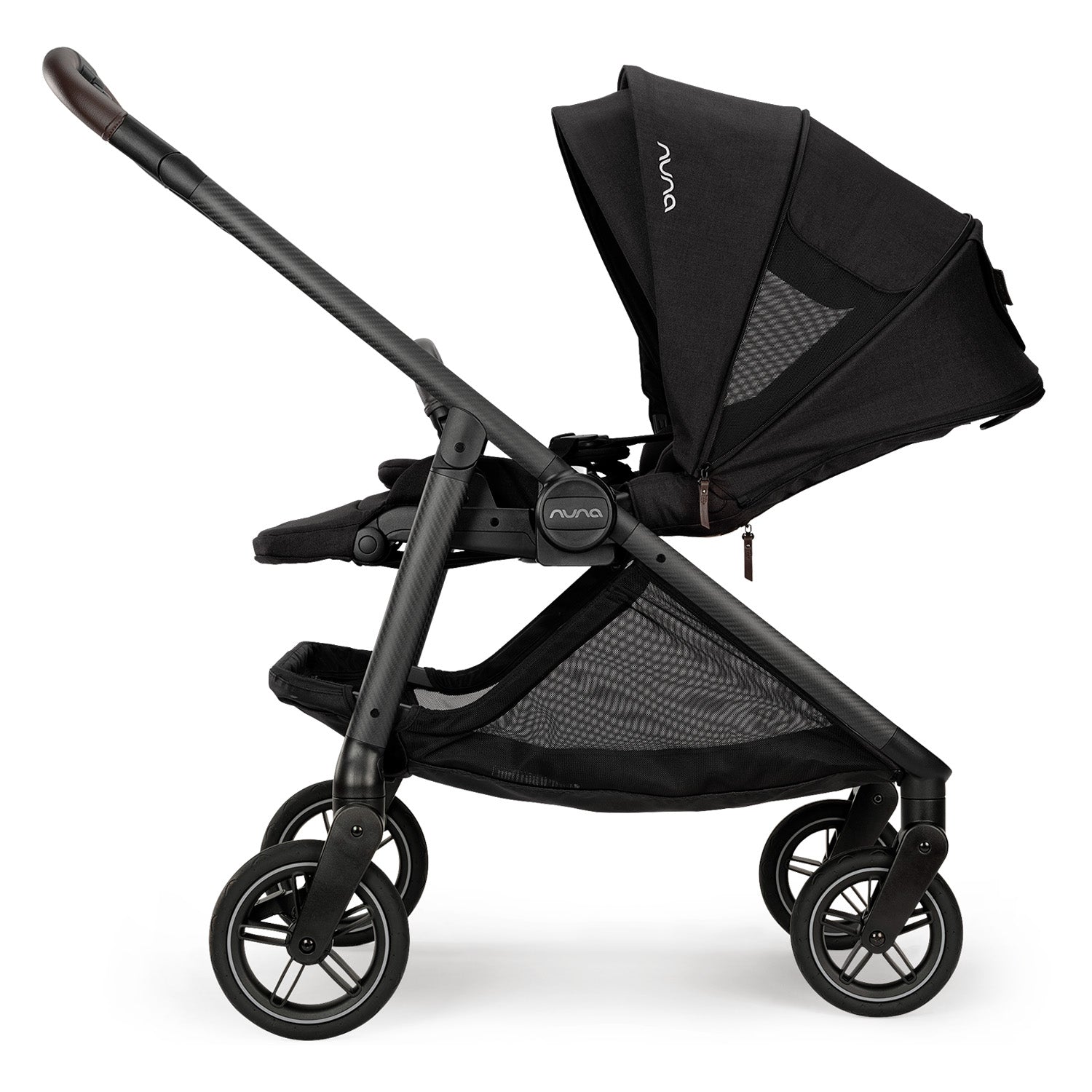 Coche de bebé compacto Nuna Swiv Caviar
